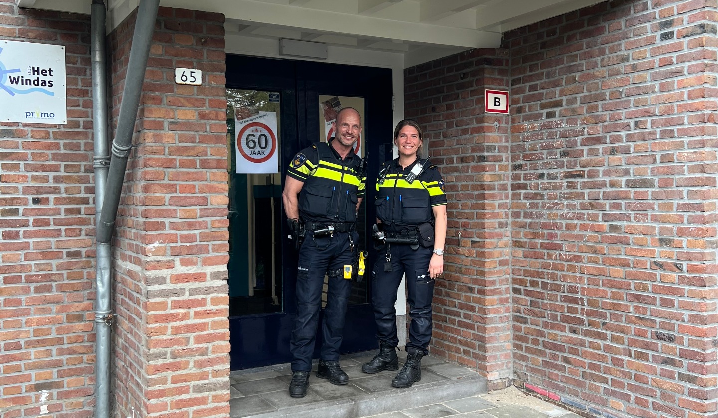 Agenten Guido de Vos en Tinca Pijl